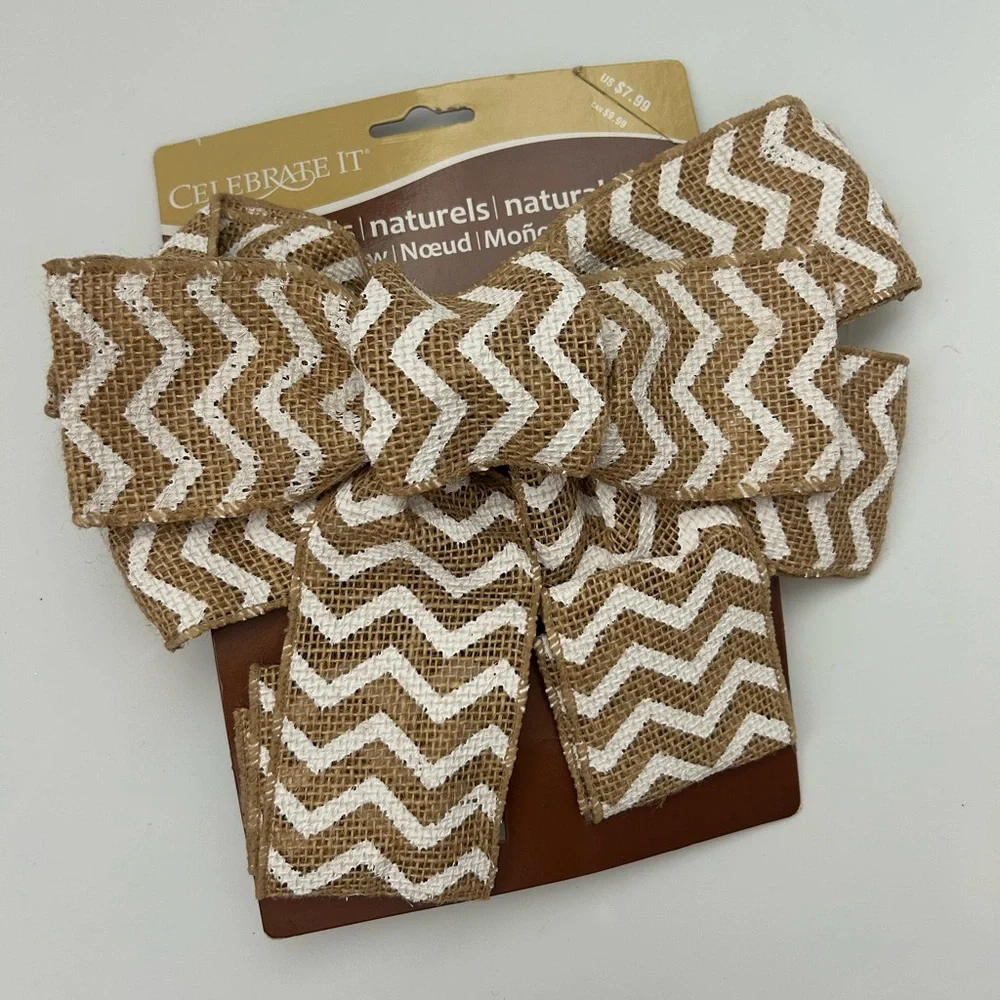 NWT Chevron Burlap Wired Bow
